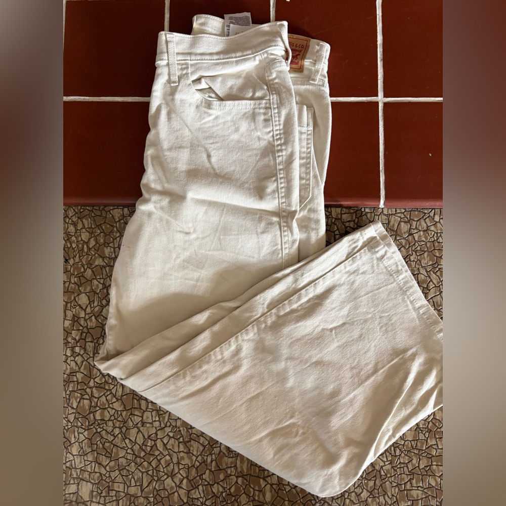 Levi's Off-White Casual Pants